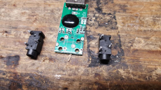 4PPC USB soundcard mic speaker connectors removed.jpg